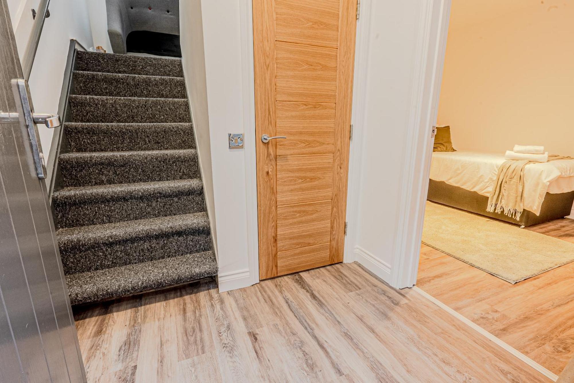 Stunning Three Bedroom Townhouse In The Jewellery Quarter, Birmingham City Centre Sleeps 5- Free Parking エクステリア 写真