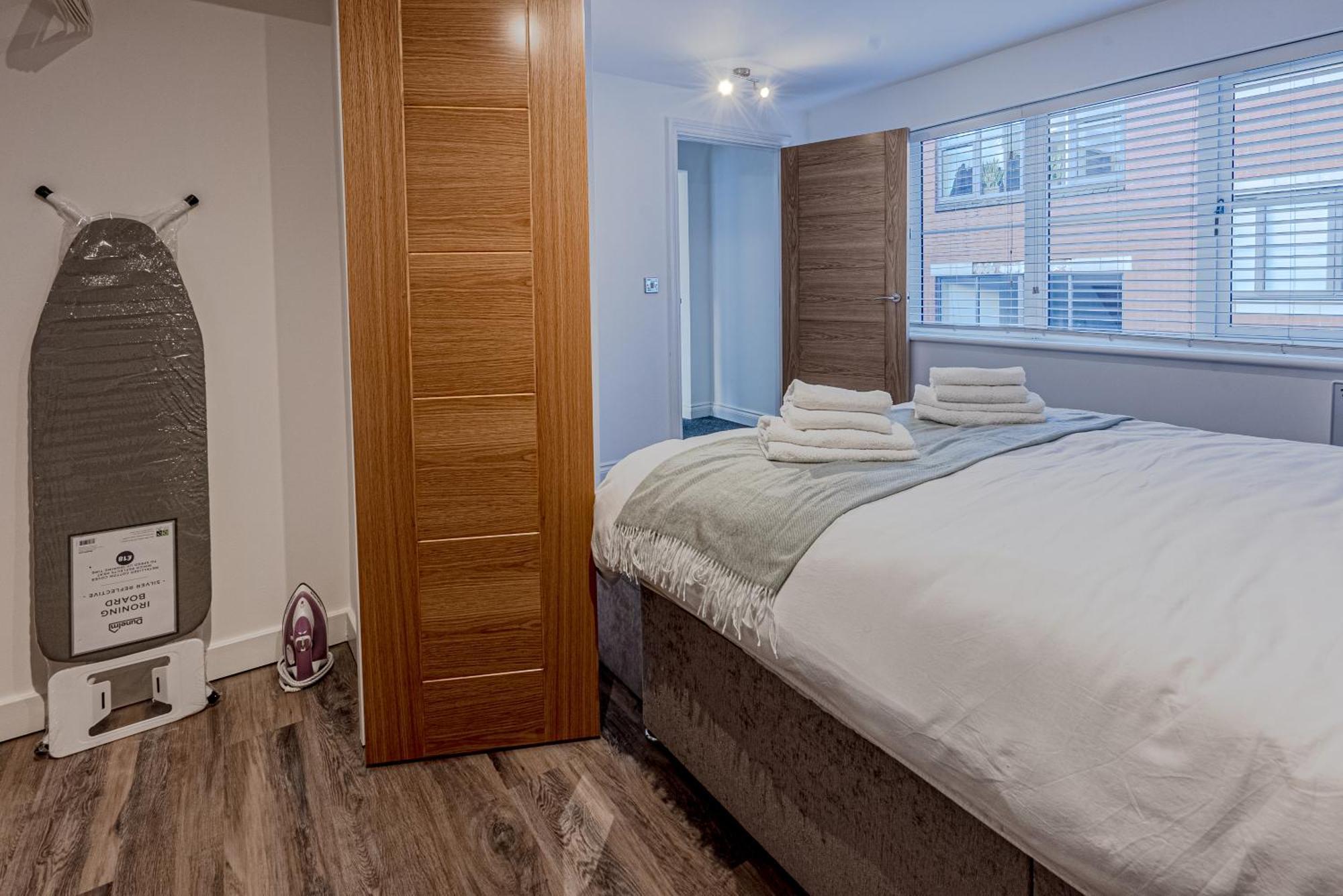Stunning Three Bedroom Townhouse In The Jewellery Quarter, Birmingham City Centre Sleeps 5- Free Parking エクステリア 写真